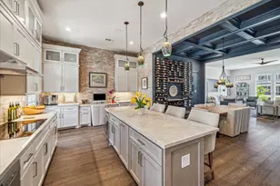 313 Royale Heights Ln, Houston, TX 77024 - Photo 19