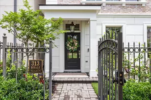 313 Royale Heights Ln, Houston, TX 77024 - Photo 3