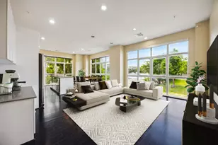 207 Pierce St, Houston, TX 77002 - Photo 1