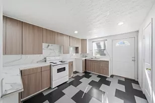 1041 Dolly Wright St, Houston, TX 77088 - Photo 5