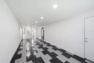 1041 Dolly Wright St, Houston, TX 77088 - Photo 7