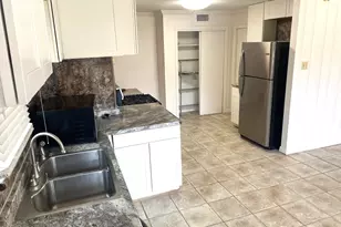 2902 Broadmead Dr, Houston, TX 77025 - Photo 13