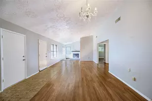 1510 Chestnut Tree Ln, Houston, TX 77067 - Photo 7