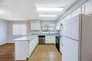 1510 Chestnut Tree Ln, Houston, TX 77067 - Photo 5