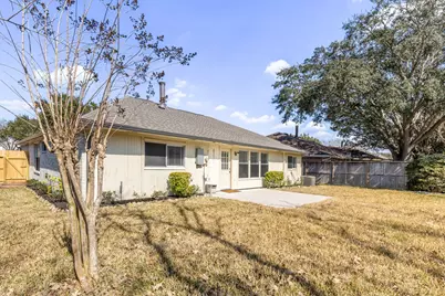 4826 Meadowglen Drive, Pearland, TX 77584 - Photo 21