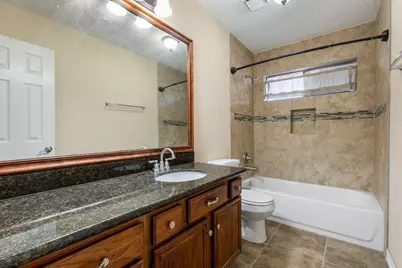 4826 Meadowglen Drive, Pearland, TX 77584 - Photo 19