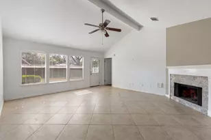 4826 Meadowglen Dr, Pearland, TX 77584 - Photo 7