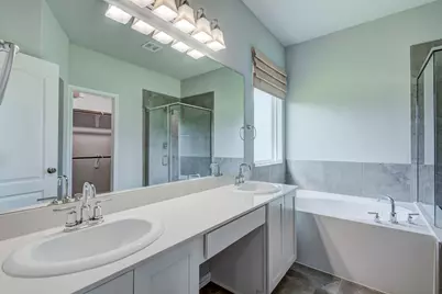 208 Shoreview Drive, Conroe, TX 77303 - Photo 15