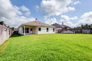 208 Shoreview Dr, Conroe, TX 77303 - Photo 23