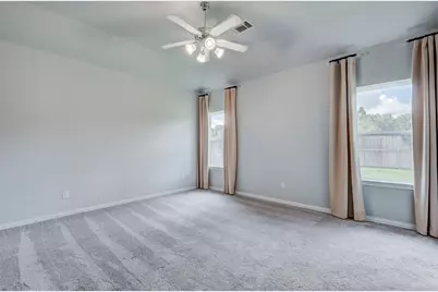 208 Shoreview Drive, Conroe, TX 77303 - Photo 15