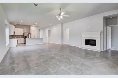 208 Shoreview Drive, Conroe, TX 77303 - Photo 13