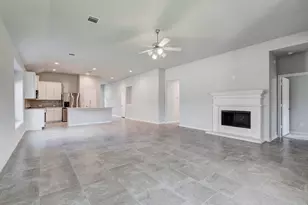 208 Shoreview Dr, Conroe, TX 77303 - Photo 13