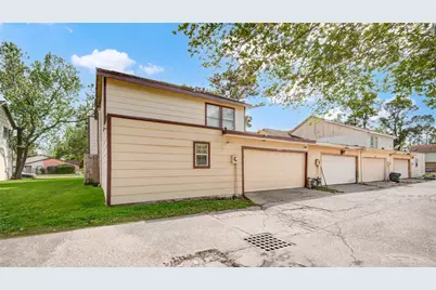 5703 Easthampton Drive #D, Houston, TX 77039 - Photo 3