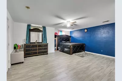 7923 Glenview Drive, Houston, TX 77061 - Photo 13