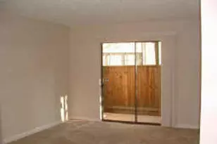 2750 Holly Hall St, Houston, TX 77054 - Photo 7