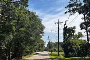 20-B Barrett Rd, Beaumont, TX 77708 - Photo 1