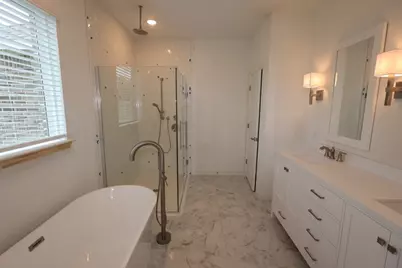 13010 Old Fashion Circle, Mont Belvieu, TX 77535 - Photo 7