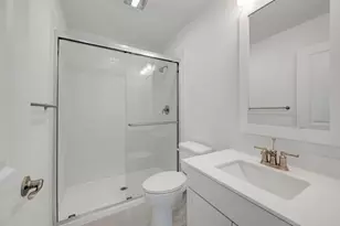 13010 Old Fashion Cir, Mont Belvieu, TX 77535 - Photo 15
