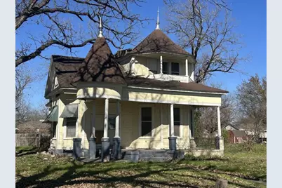 601 E Michalk Street, Thorndale, TX 76577 - Photo 1