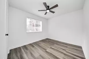 4818 Tenderwood Dr, Houston, TX 77041 - Photo 11