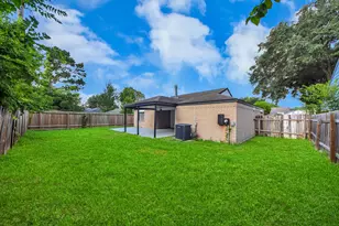 4818 Tenderwood Dr, Houston, TX 77041 - Photo 45