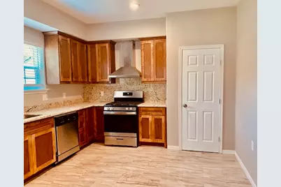 1602 Henninger Street, Houston, TX 77023 - Photo 5