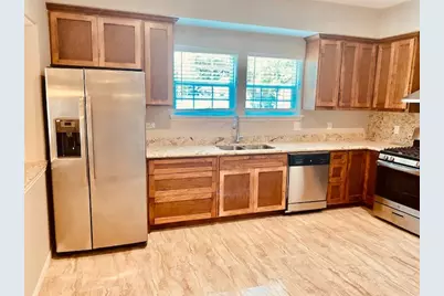 1602 Henninger Street, Houston, TX 77023 - Photo 7