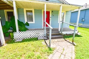 735 Highland Dr, Beaumont, TX 77705 - Photo 3