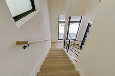 1803 Dunlavy Street, Houston, TX 77006 - Photo 9