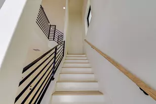 1803 Dunlavy St, Houston, TX 77006 - Photo 19