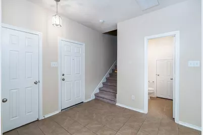 207 N Burberry Park Circle, The Woodlands, TX 77382 - Photo 5