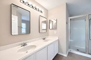 207 N Burberry Park Cir, The Woodlands, TX 77382 - Photo 17