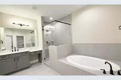 4307 B Dickson Street, Houston, TX 77007 - Photo 9
