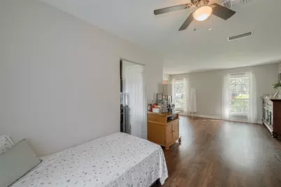 3426 Hidden Creek Drive, Sugar Land, TX 77479 - Photo 7