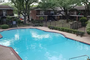 6405 Westward St, Houston, TX 77081 - Photo 3