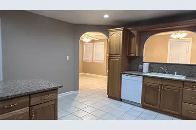 5753 Pinehurst Drive, Montgomery, TX 77316 - Photo 7