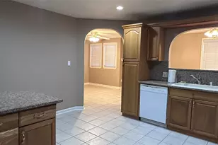 5753 Pinehurst Dr, Montgomery, TX 77316 - Photo 7