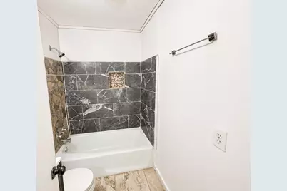 9113 Oak Knoll Lane, Houston, TX 77078 - Photo 13