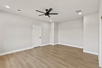 619 Chuckwagon Trail, Angleton, TX 77515 - Photo 19