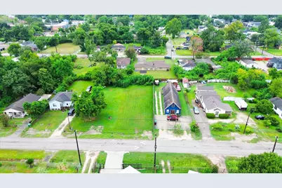 859 W Rittenhouse Road, Houston, TX 77091 - Photo 5