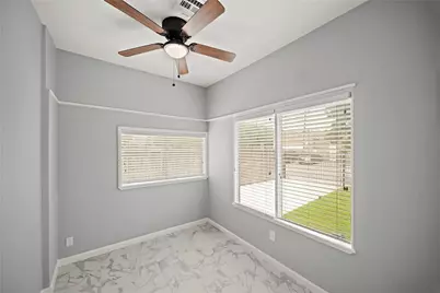 741 E 9th Street, Houston, TX 77007 - Photo 15