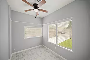 741 E 9th St, Houston, TX 77007 - Photo 15
