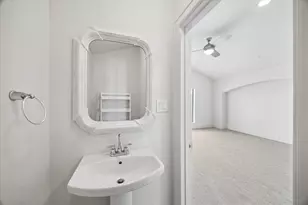 1059 W 16th St, Houston, TX 77008 - Photo 27