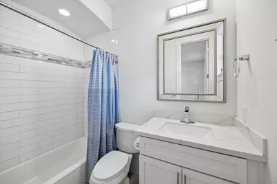 1059 W 16th Street, Houston, TX 77008 - Photo 21