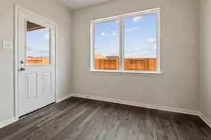 348 Kingston Wy, Waller, TX 77484 - Photo 9