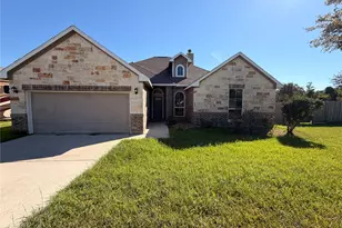 7718 Veranda Dr, Cove, TX 77523 - Photo 1