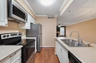 10615 Briar Forest Dr, Houston, TX 77042 - Photo 21