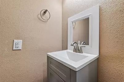 10615 Briar Forest Drive #802, Houston, TX 77042 - Photo 37
