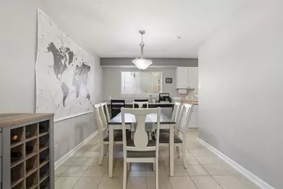 914 Temple Circle, Hitchcock, TX 77563 - Photo 5