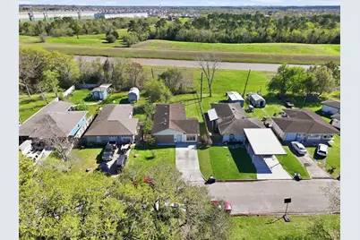 914 Temple Circle, Hitchcock, TX 77563 - Photo 19